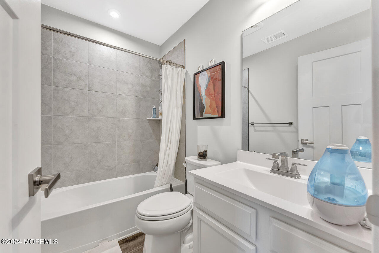 67 American Way, 267