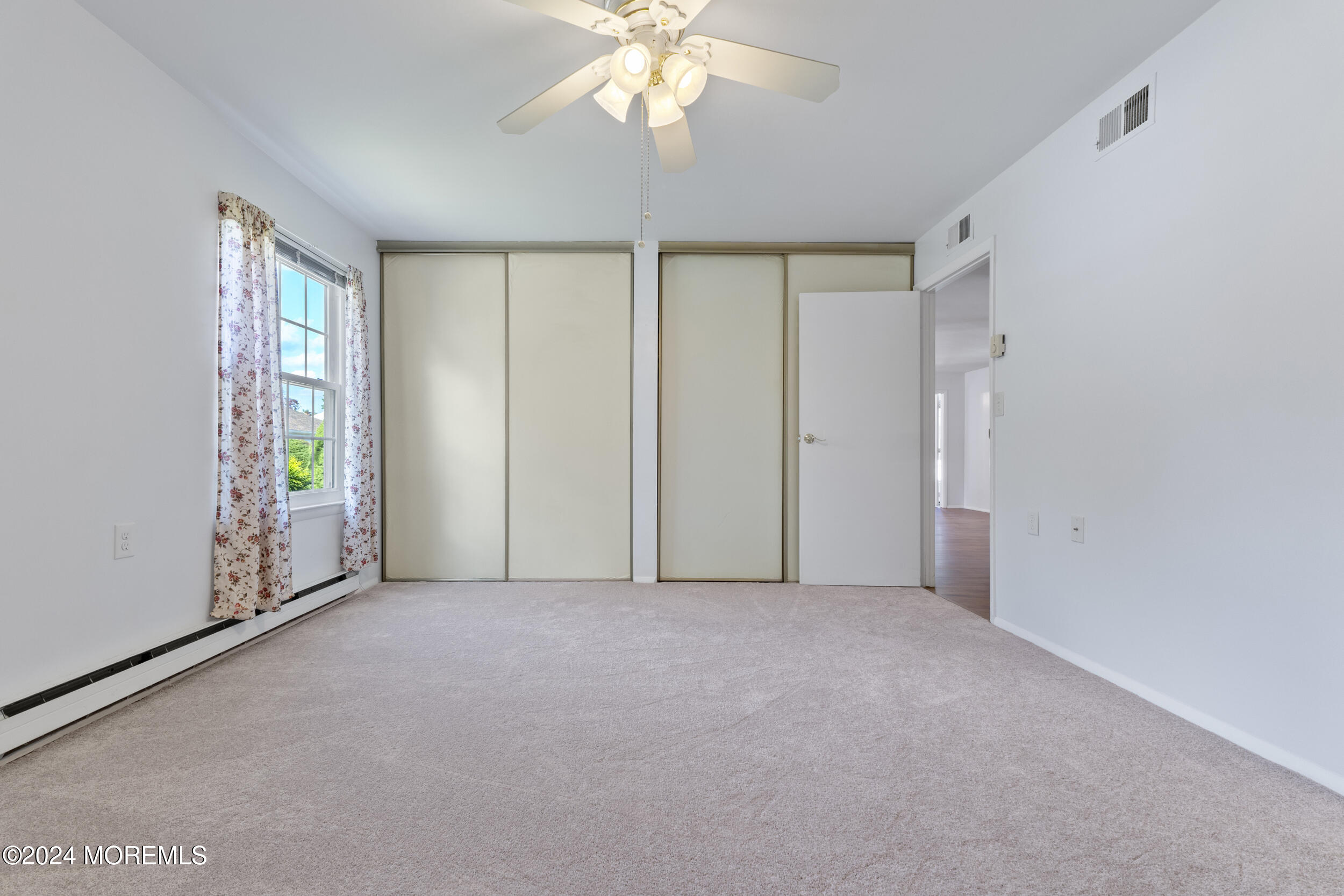 535 Warwick Court, B