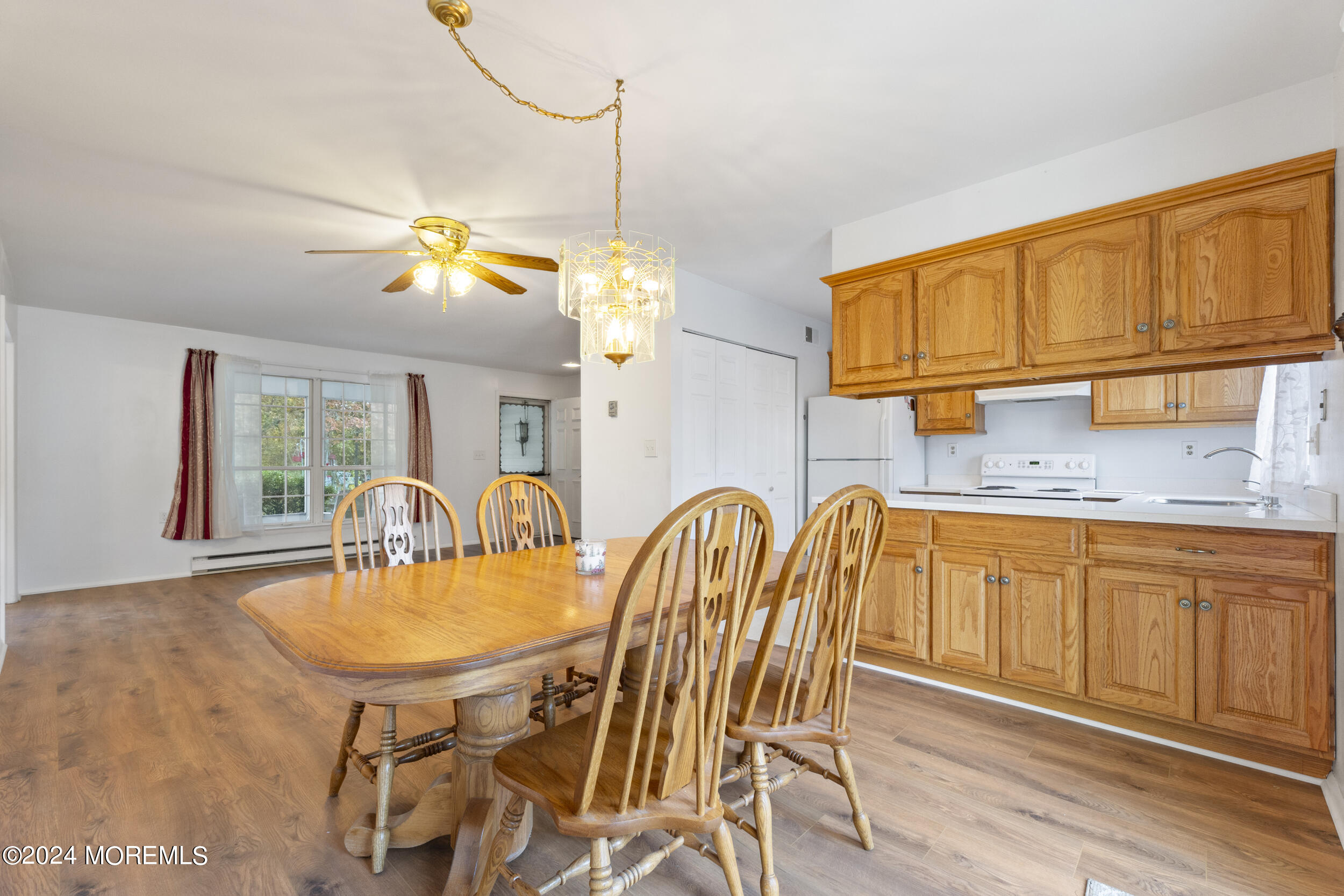 535 Warwick Court, B