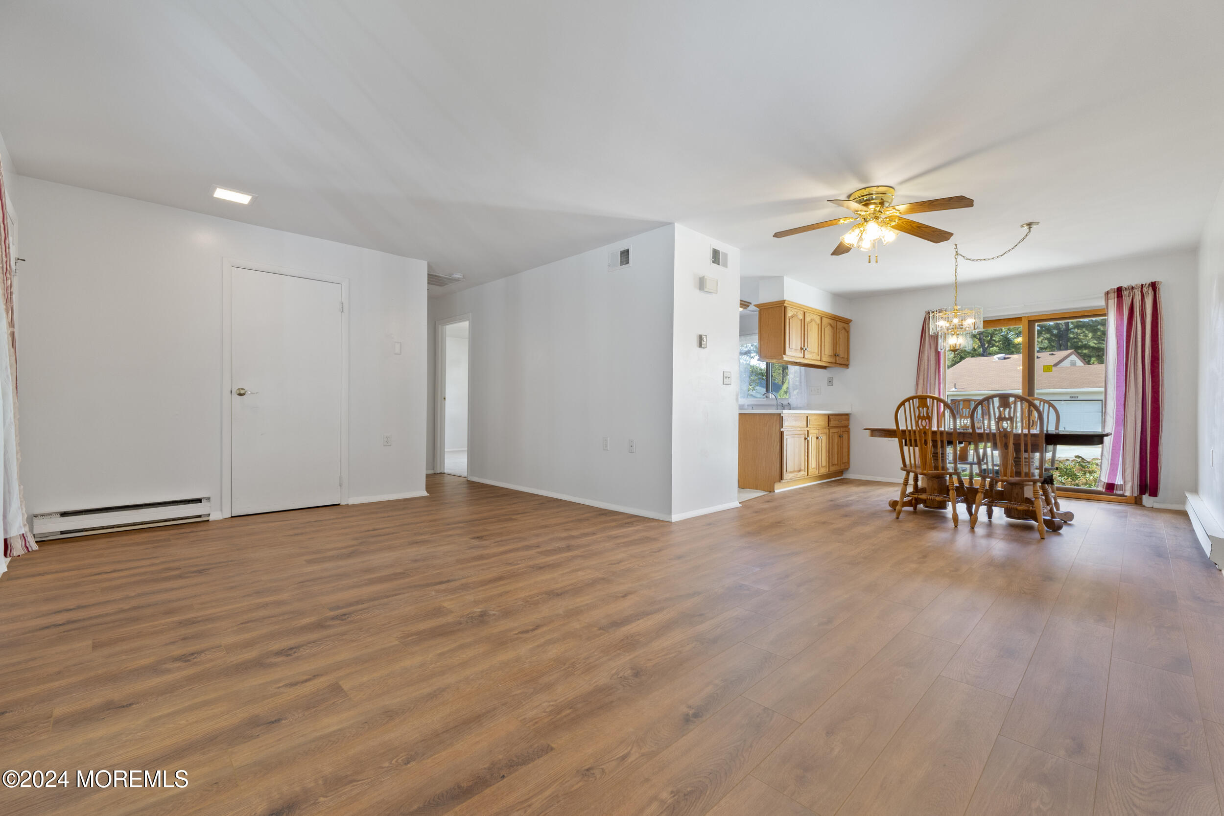 535 Warwick Court, B