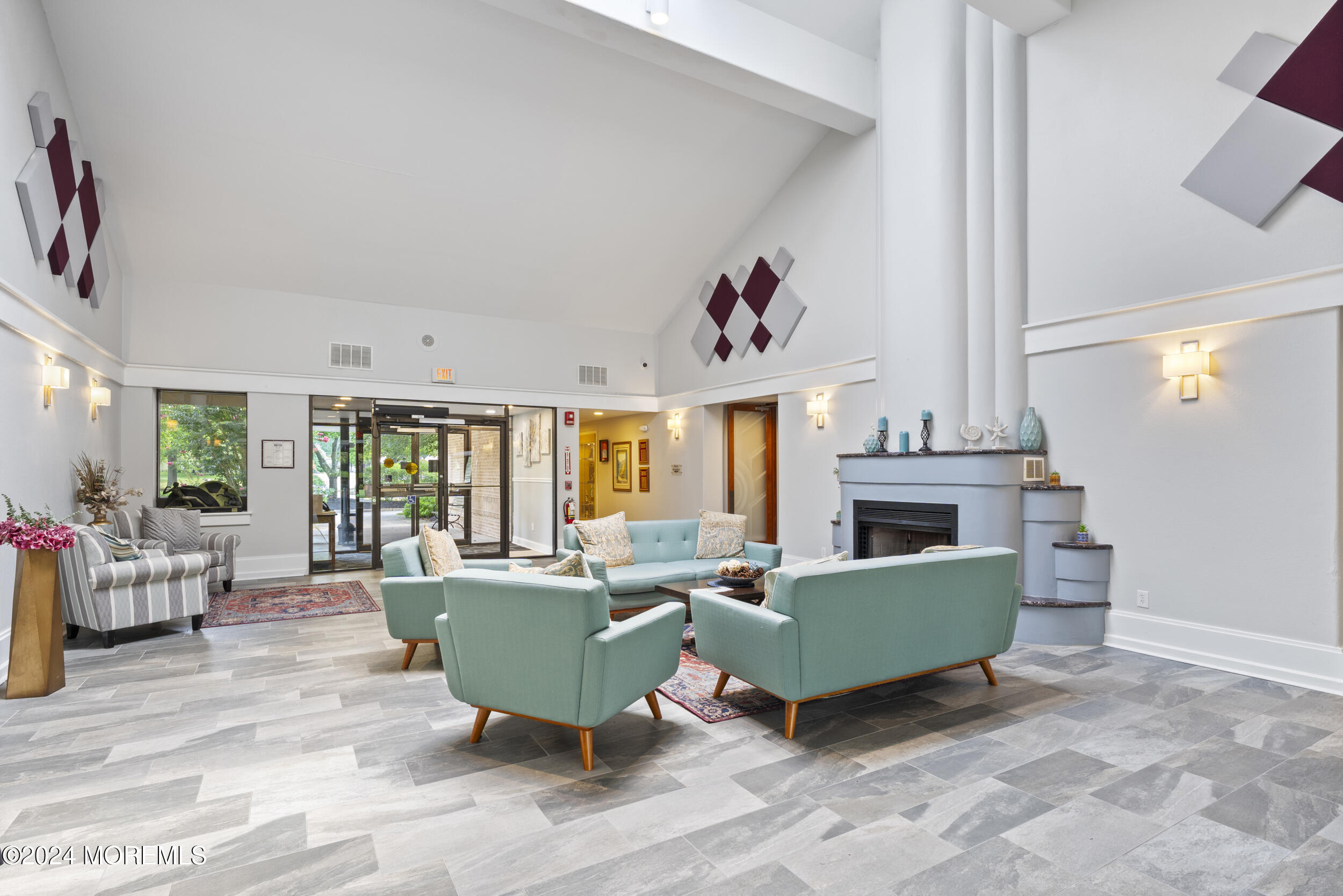 535 Warwick Court, B