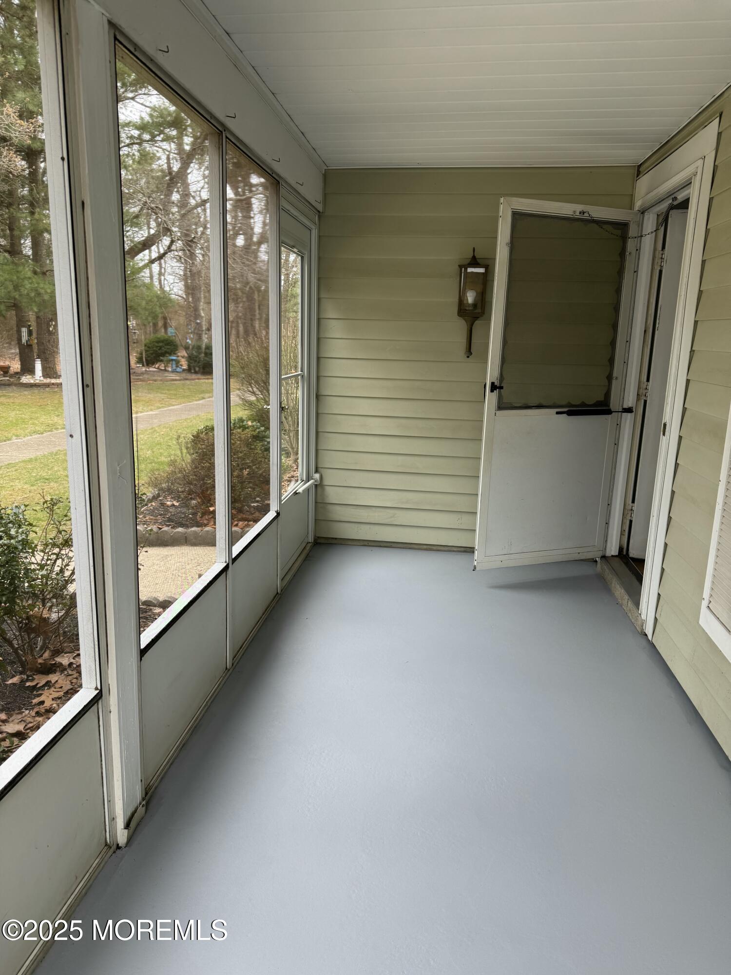 535 Warwick Court, B