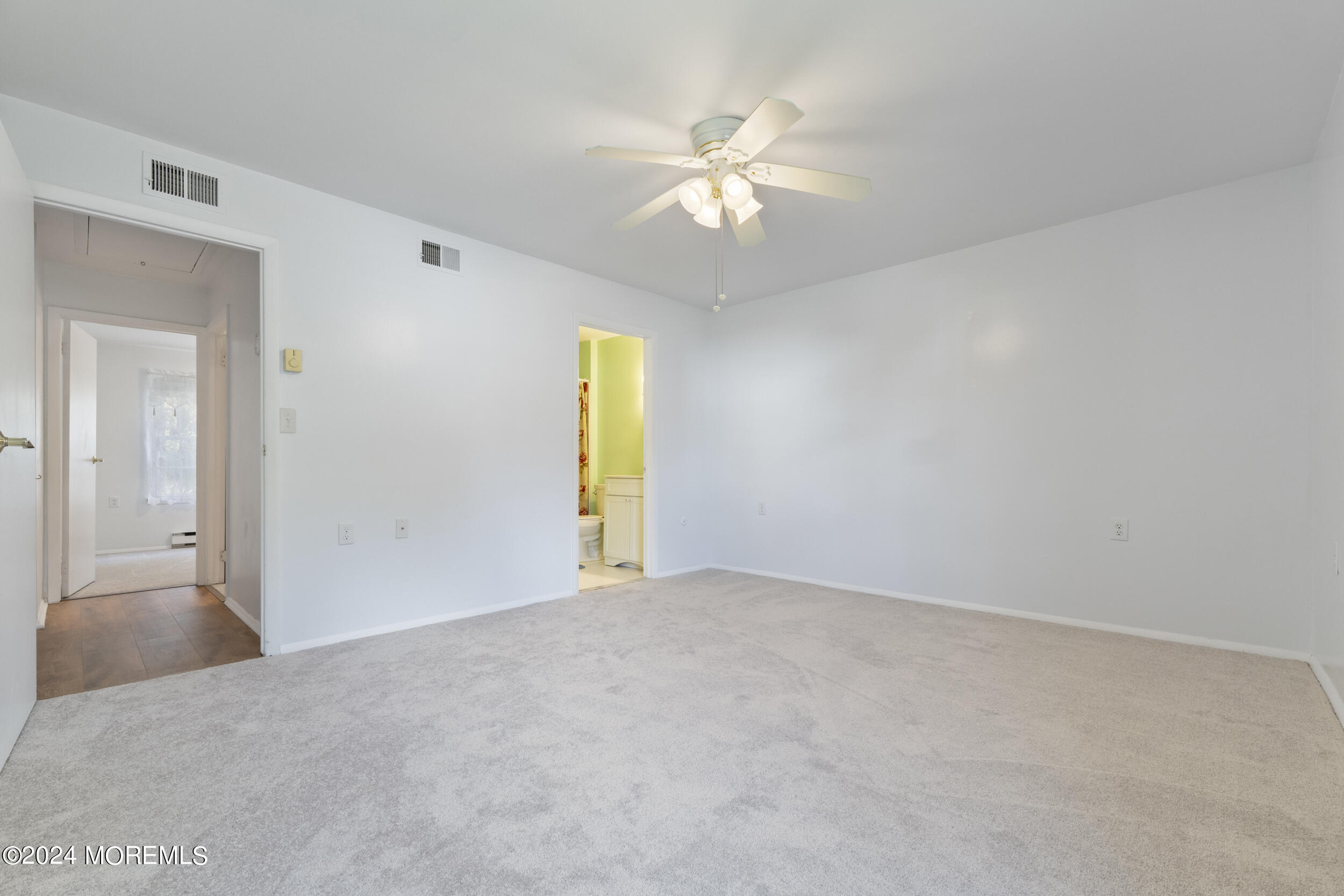 535 Warwick Court, B