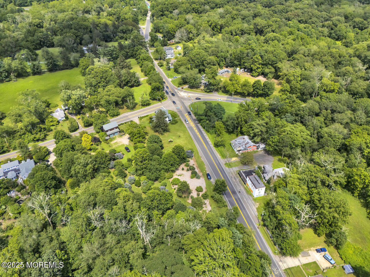 465 Lakewood Farmingdale Road