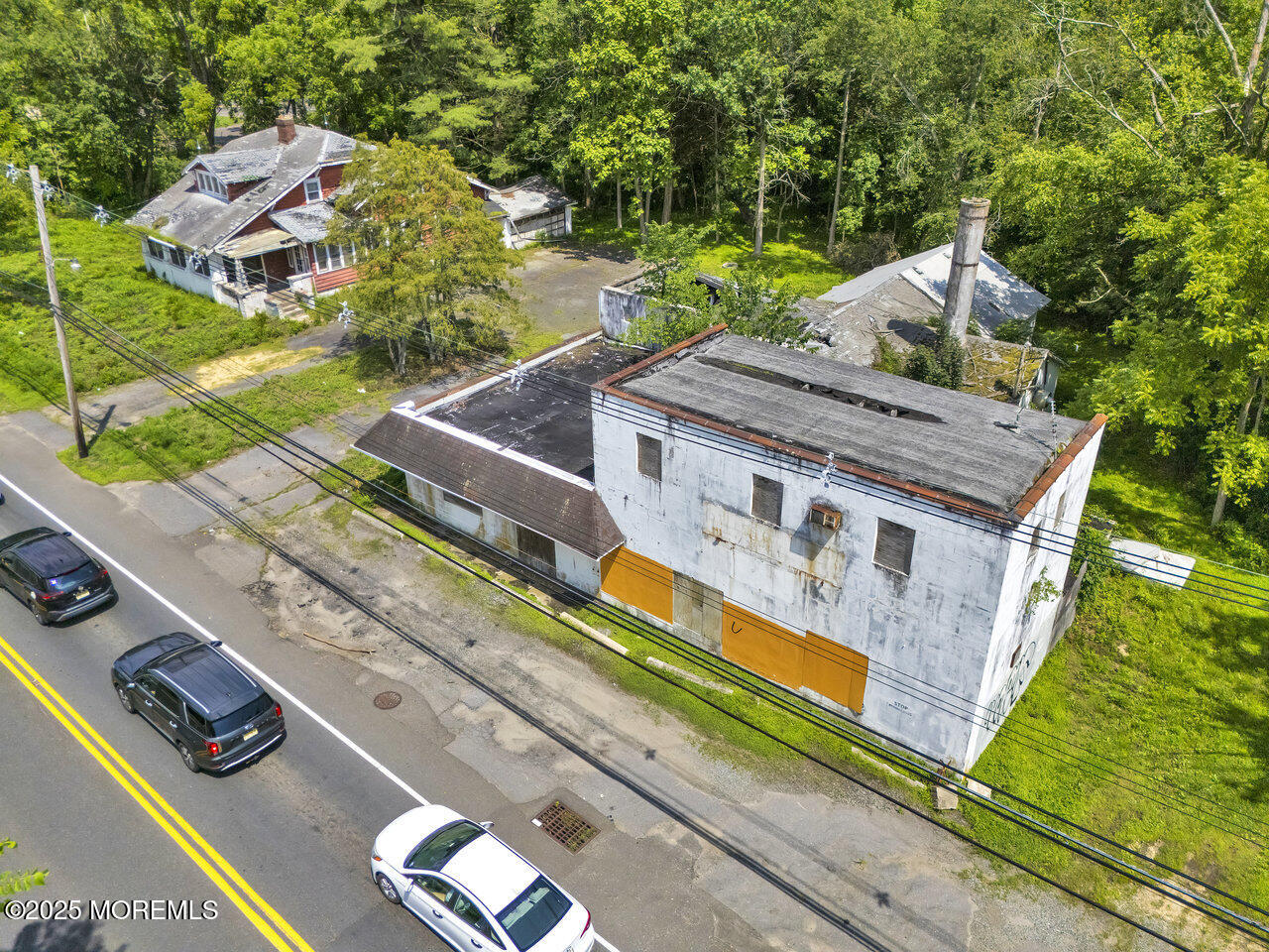 465 Lakewood Farmingdale Road