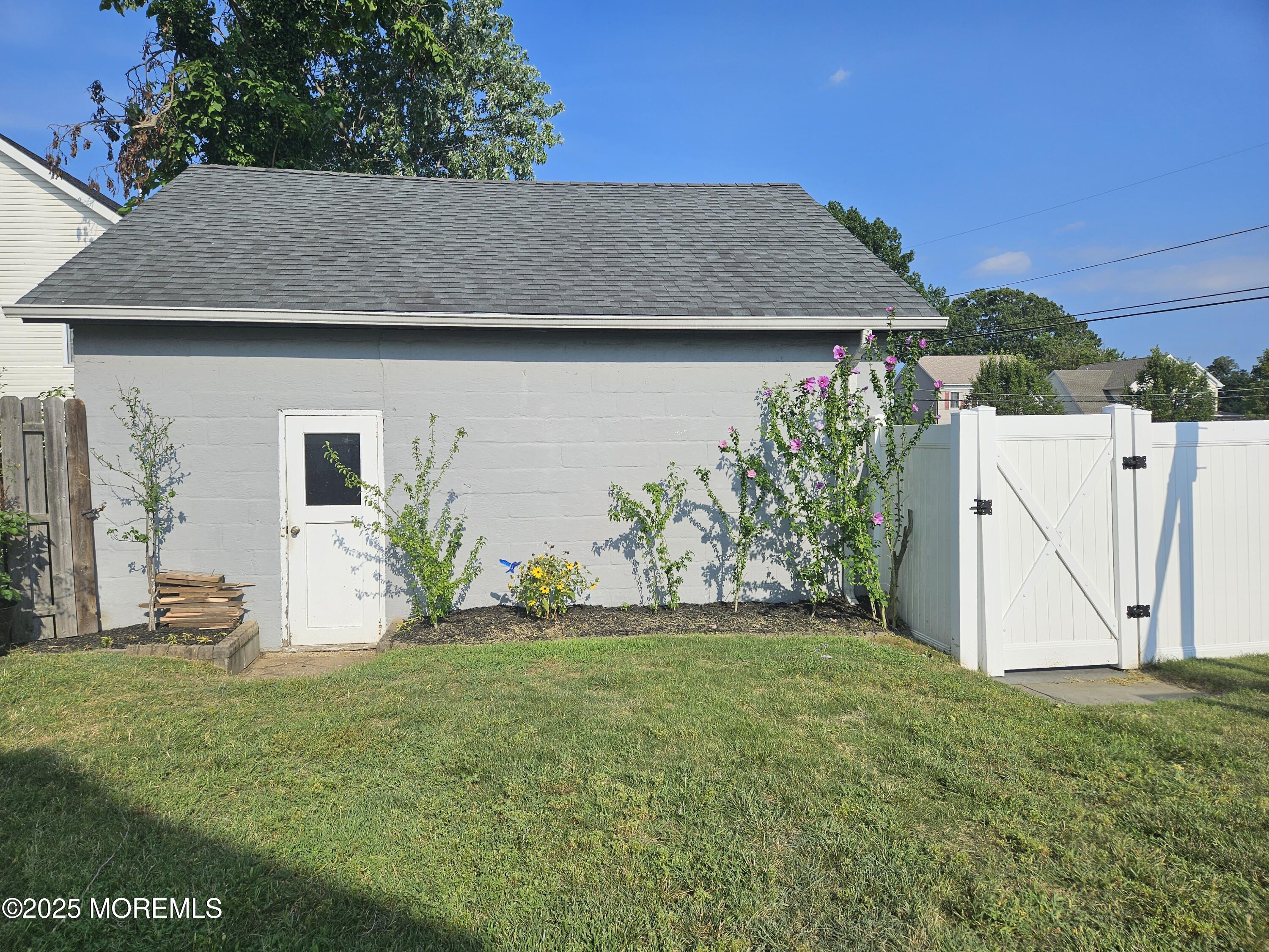 127 Chingarora Avenue