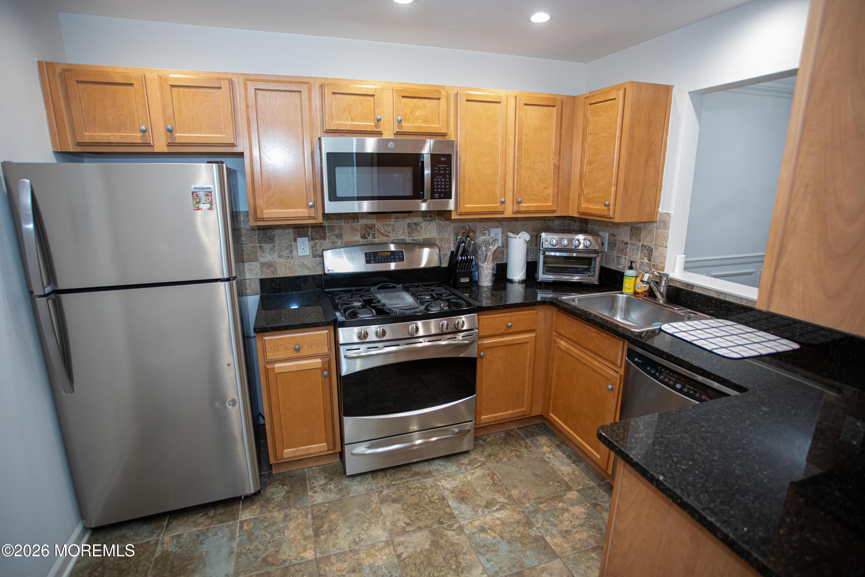 124 Adamecs Way 25