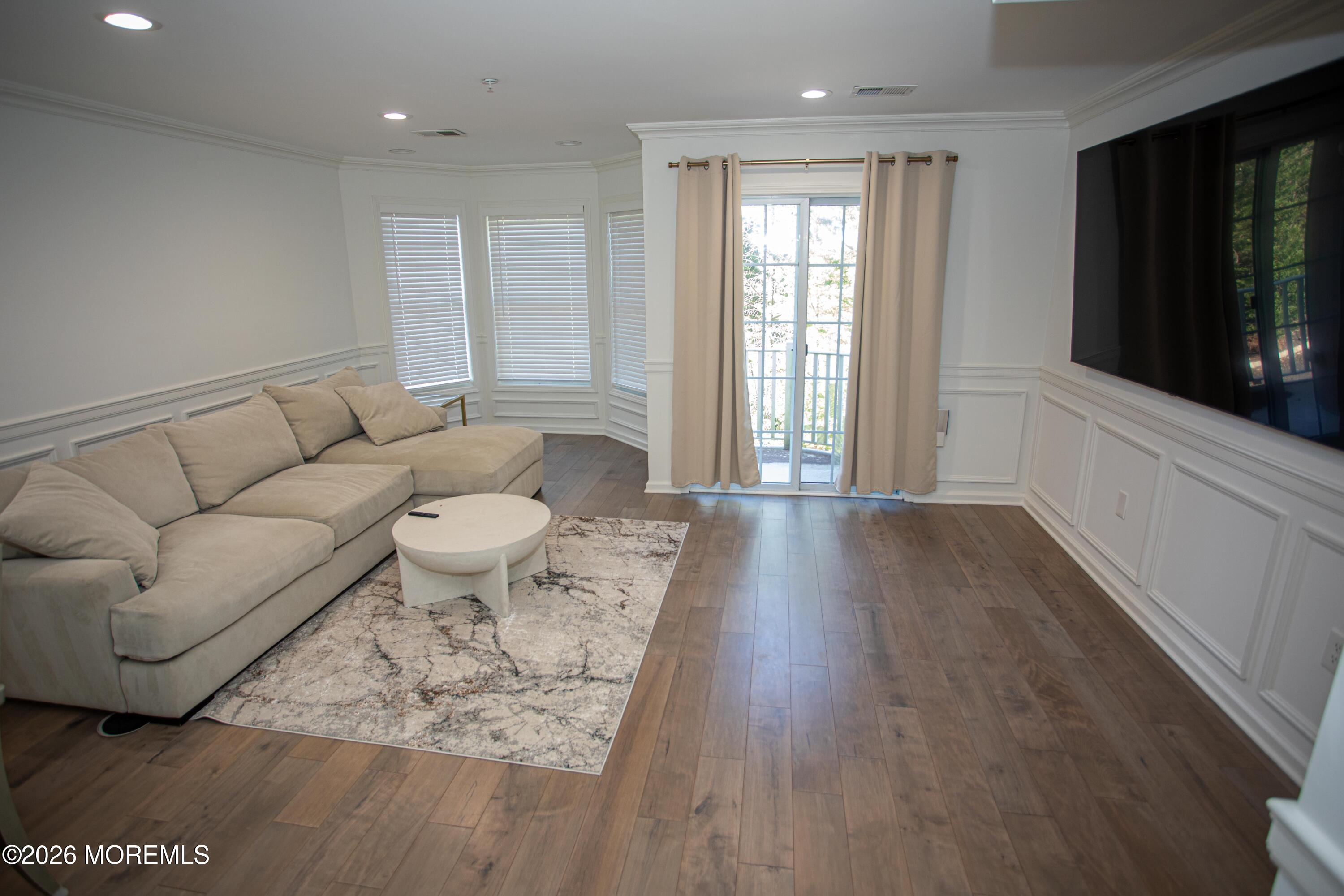 124 Adamecs Way 25