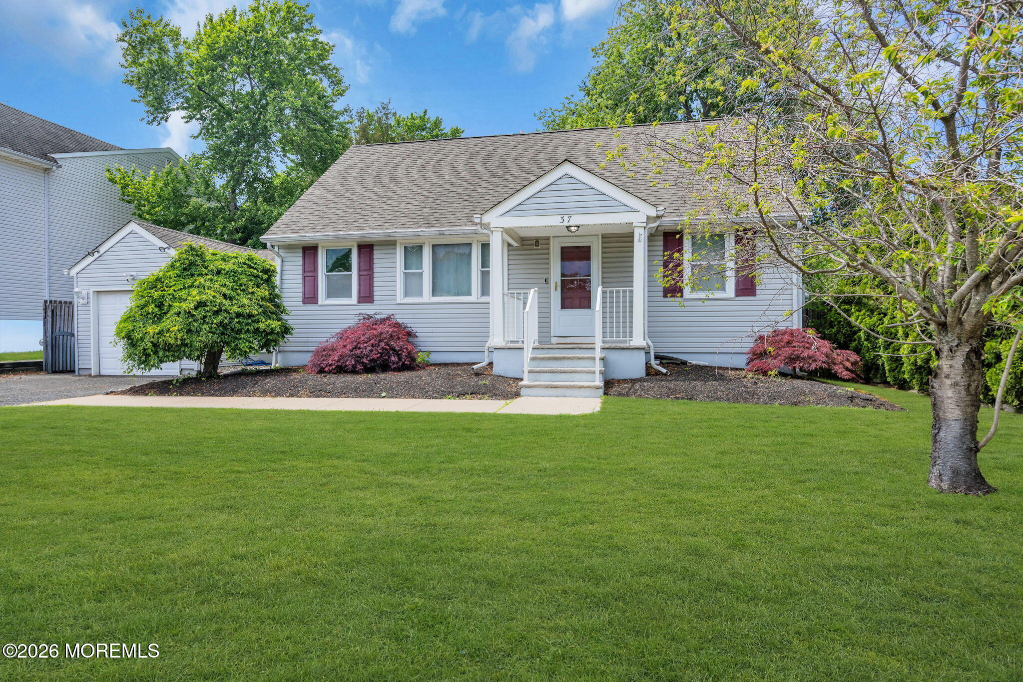 37 Sunset Place