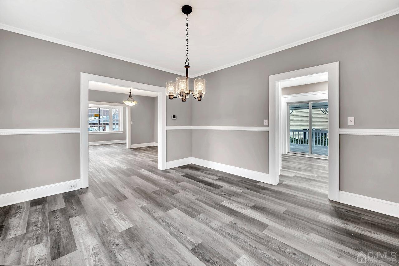 19 Burchard Street N