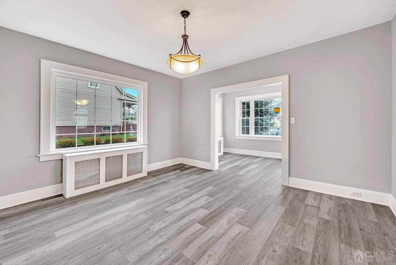 19 Burchard Street N