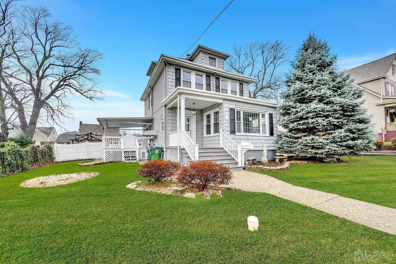 19 Burchard Street N