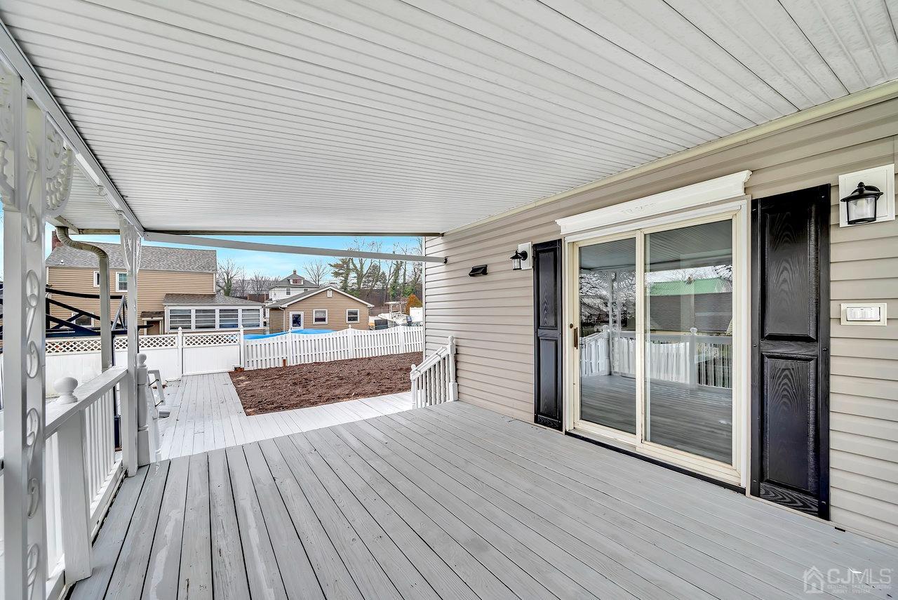 19 Burchard Street N