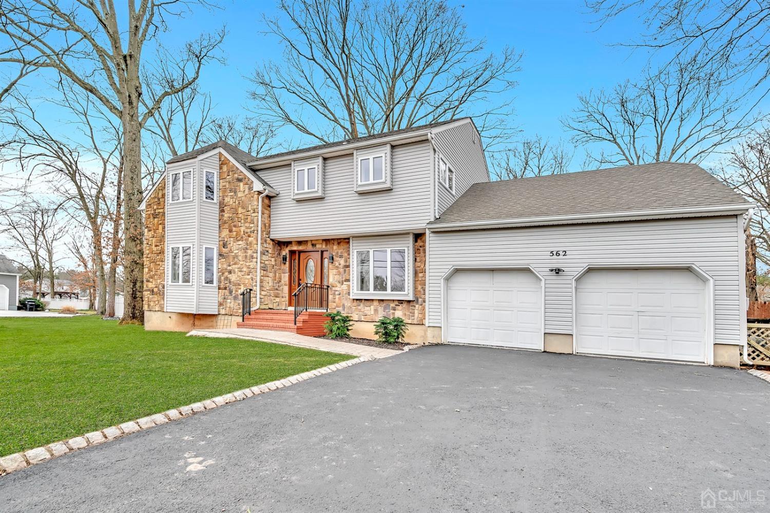 562 Pleasant View Road