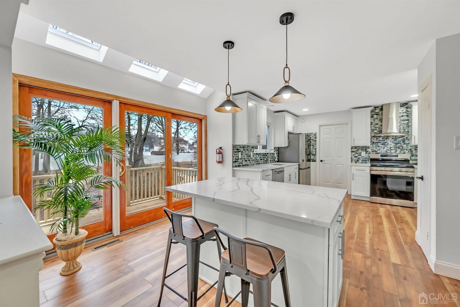 562 Pleasant View Road