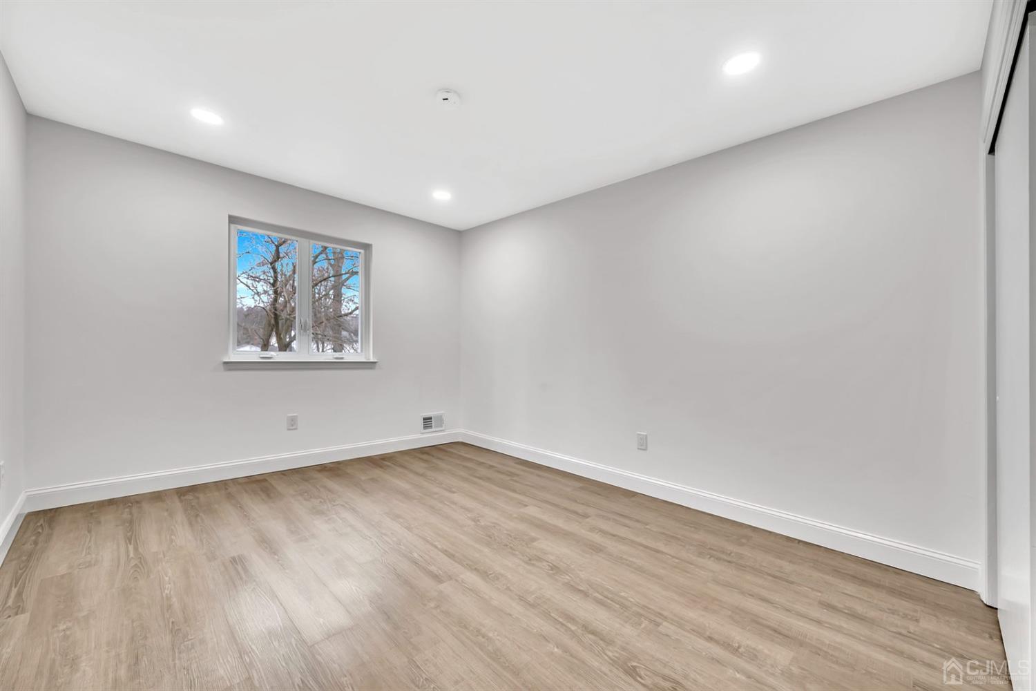 562 Pleasant View Road