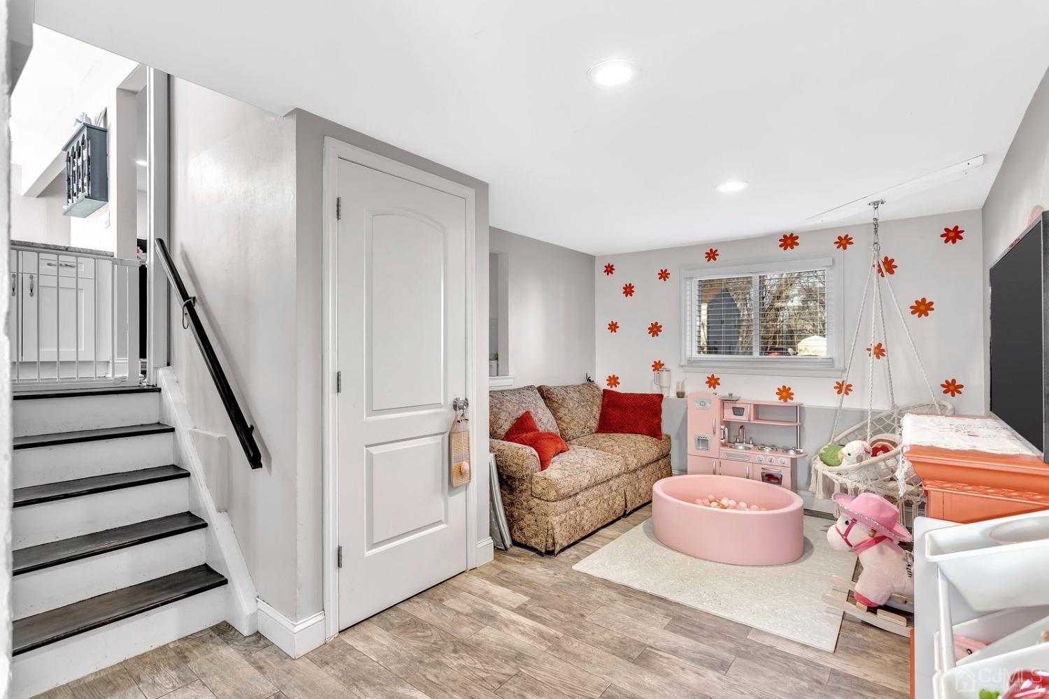 713 Cedarbrook Avenue