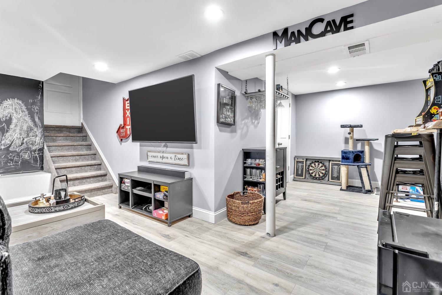 713 Cedarbrook Avenue