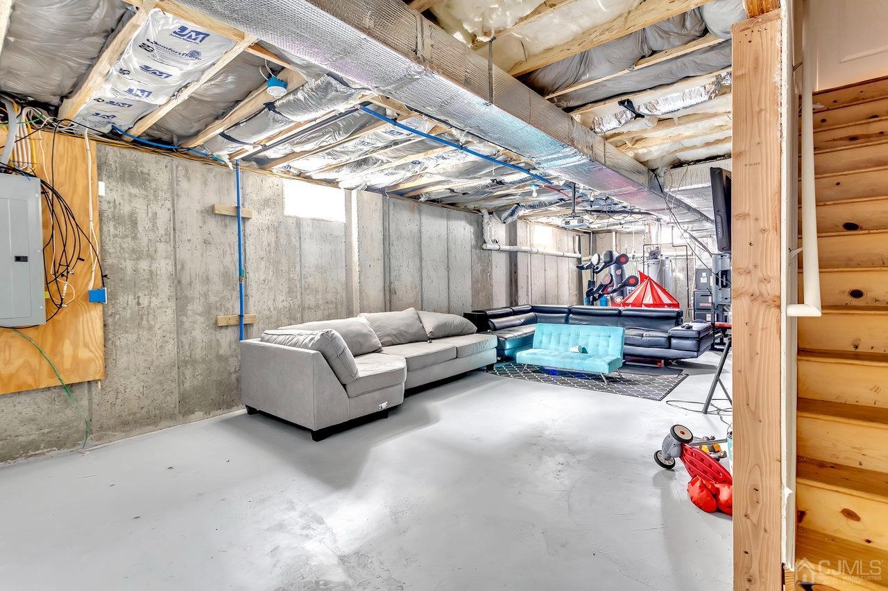 641 Ridgedale Avenue