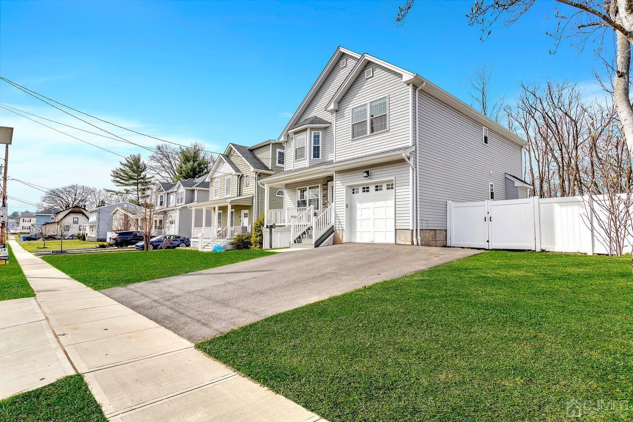 641 Ridgedale Avenue