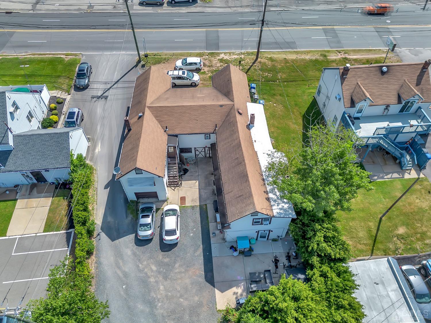 129 Amboy Avenue