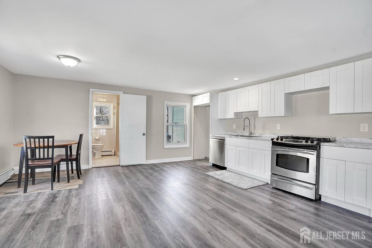 32 Christopher Street