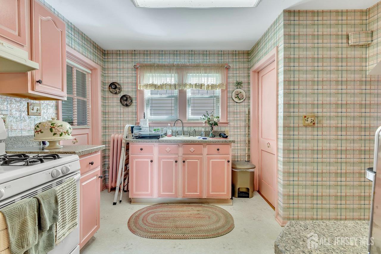 79 Midland Boulevard