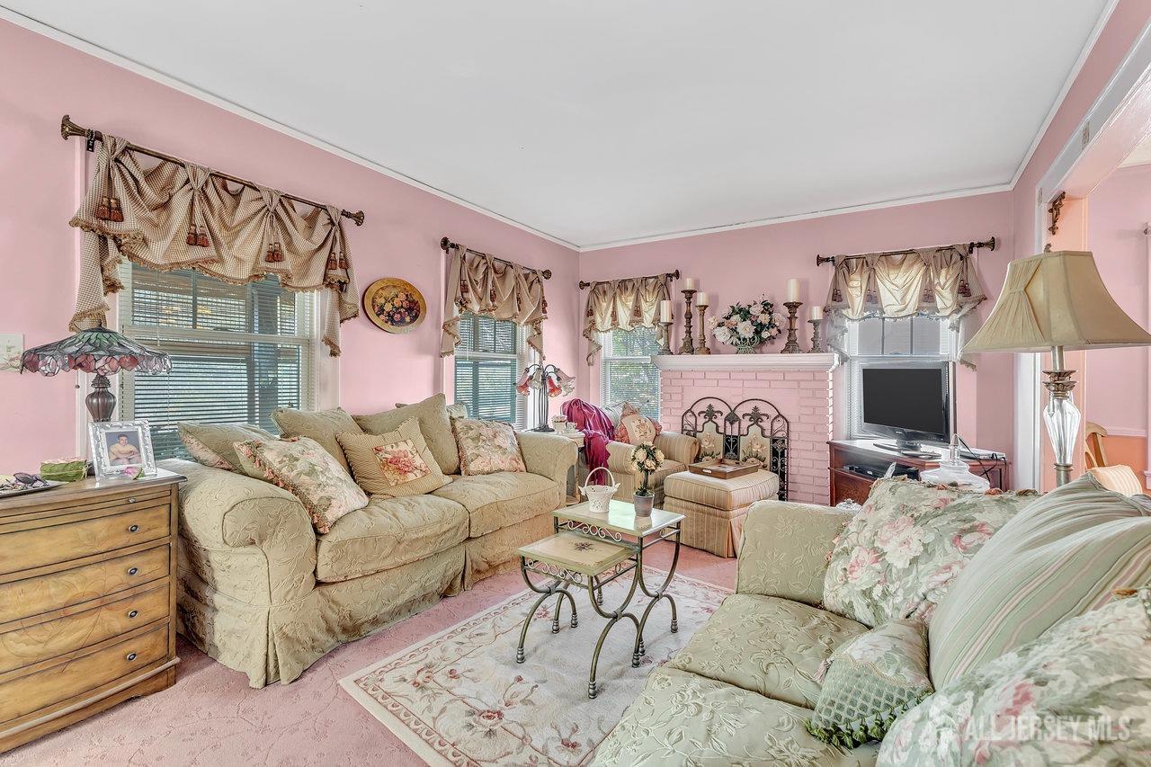 79 Midland Boulevard