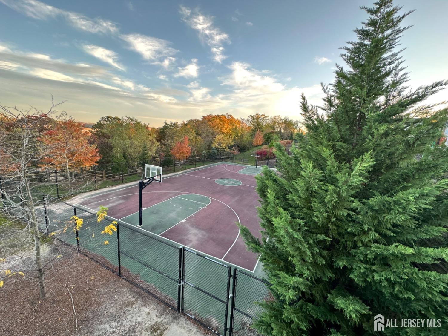 6303 Fernandez Court