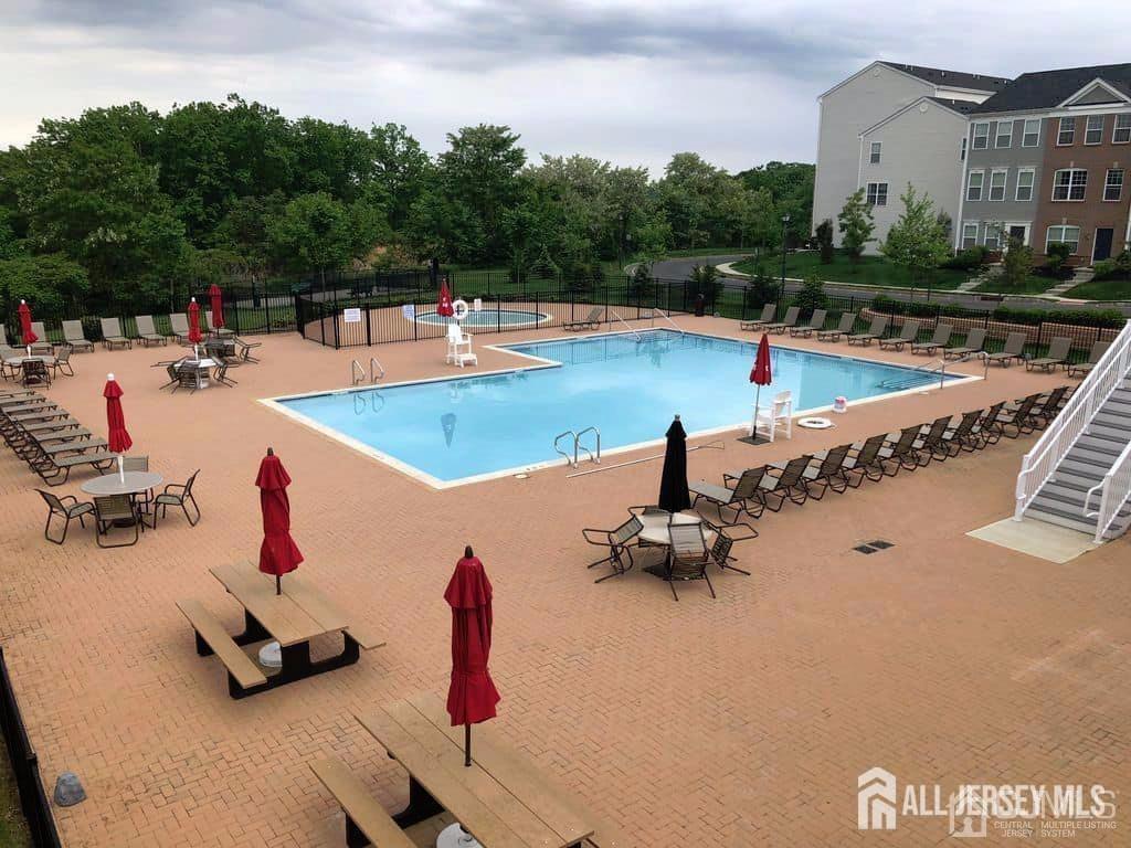 6303 Fernandez Court