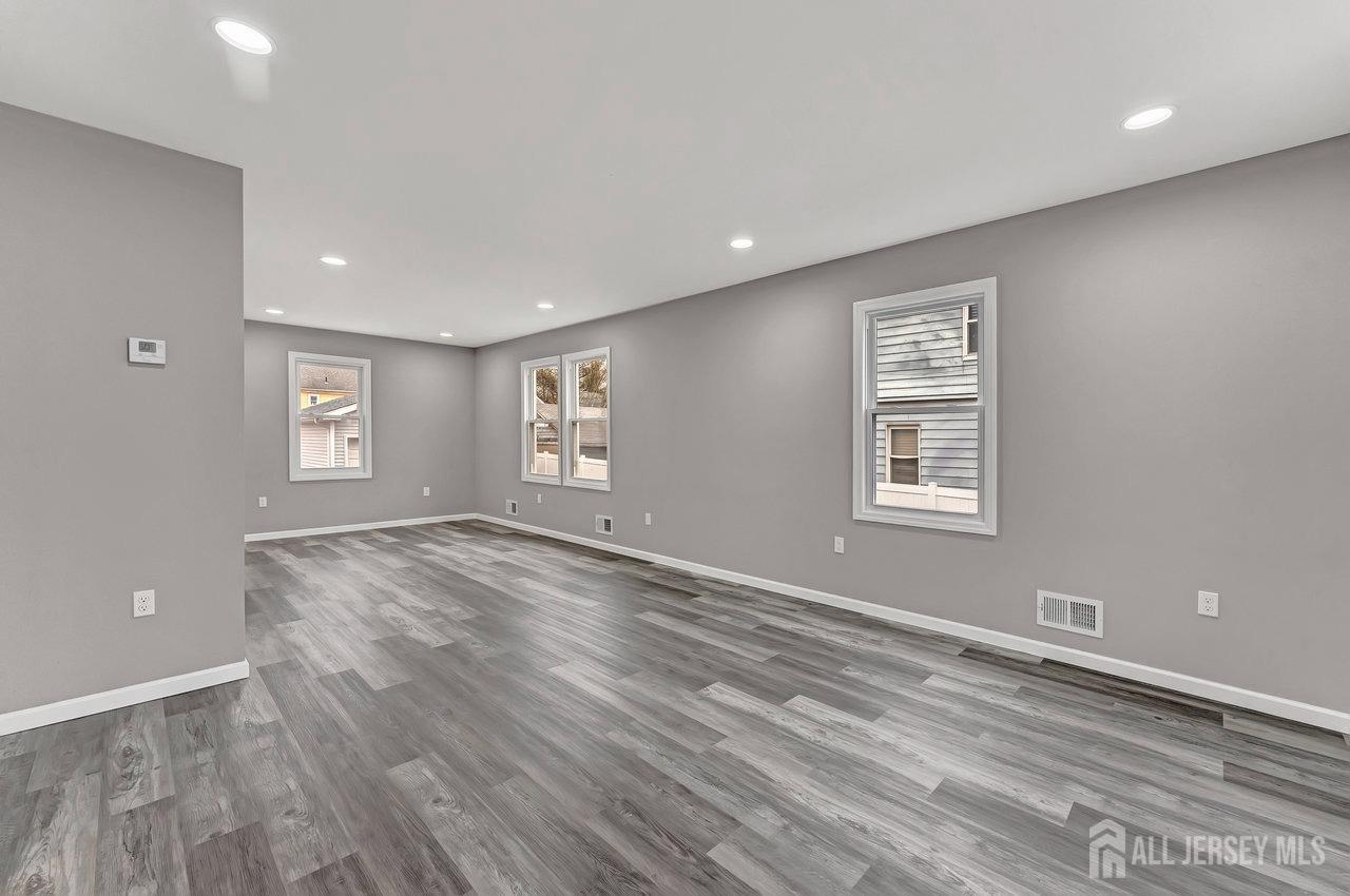 33 Christopher Street