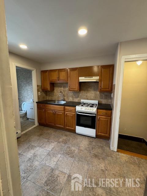 812 E Hazelwood Avenue