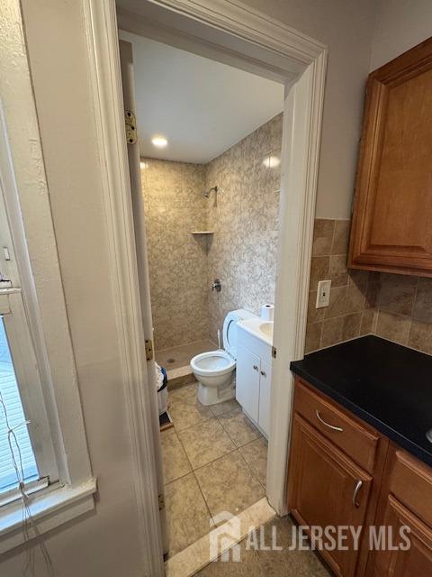 812 E Hazelwood Avenue