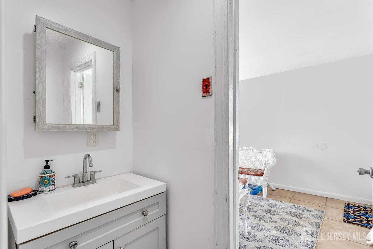 109 S Harrison Avenue