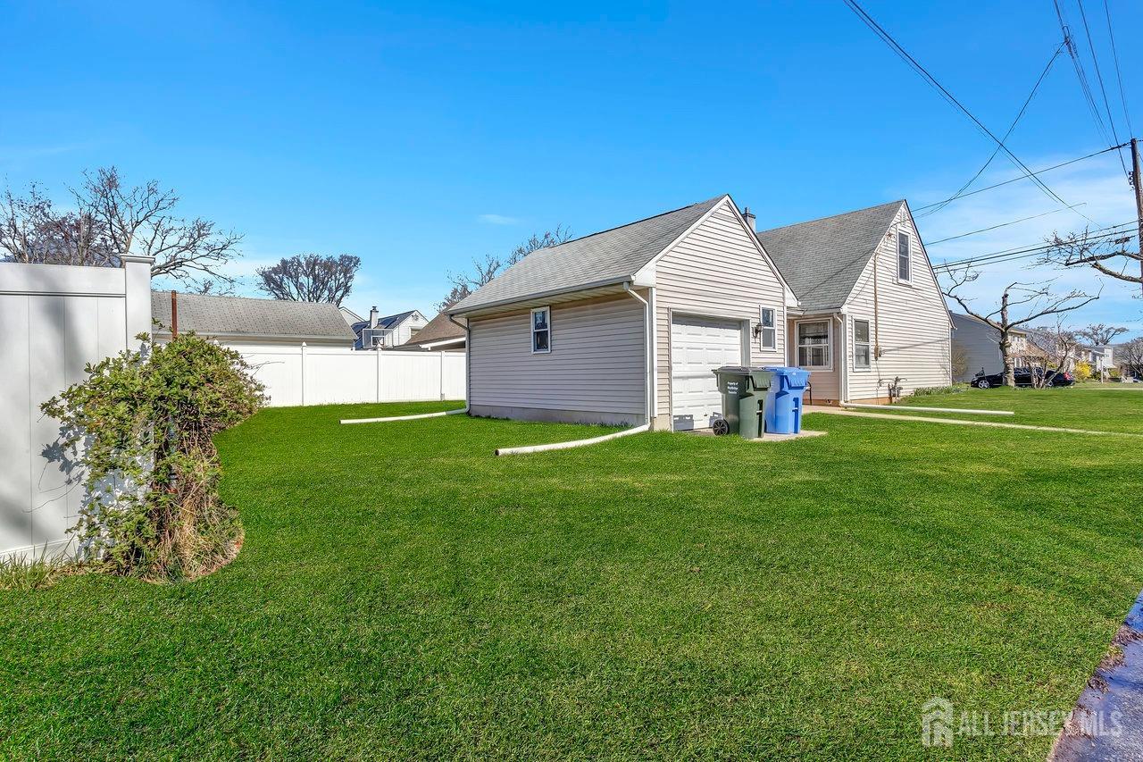 109 S Harrison Avenue