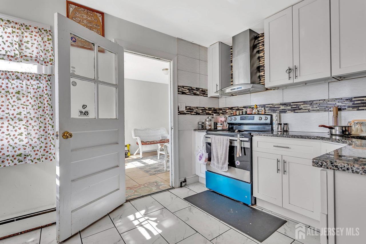 109 S Harrison Avenue