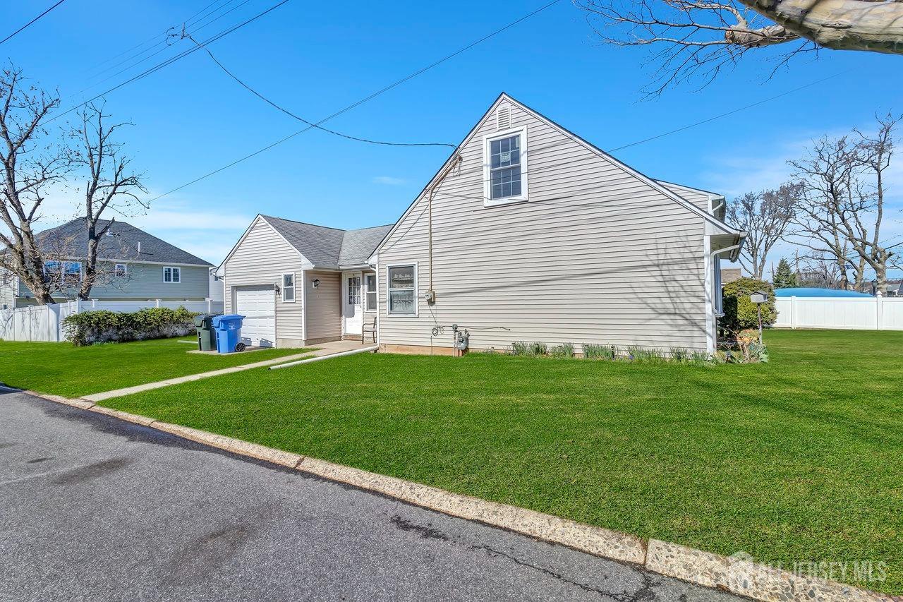 109 S Harrison Avenue