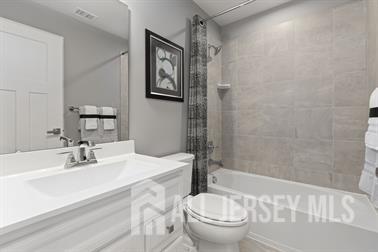 13 Midland Avenue # 213