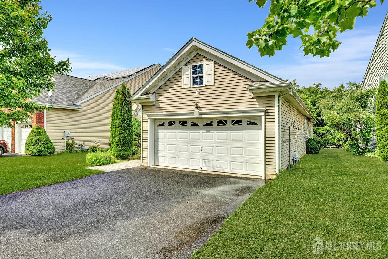 32 Prusakowski Boulevard