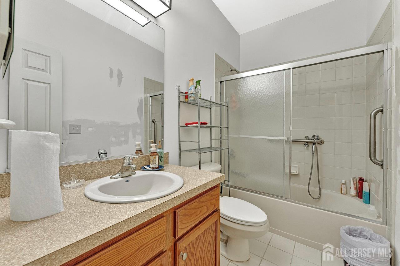 32 Prusakowski Boulevard