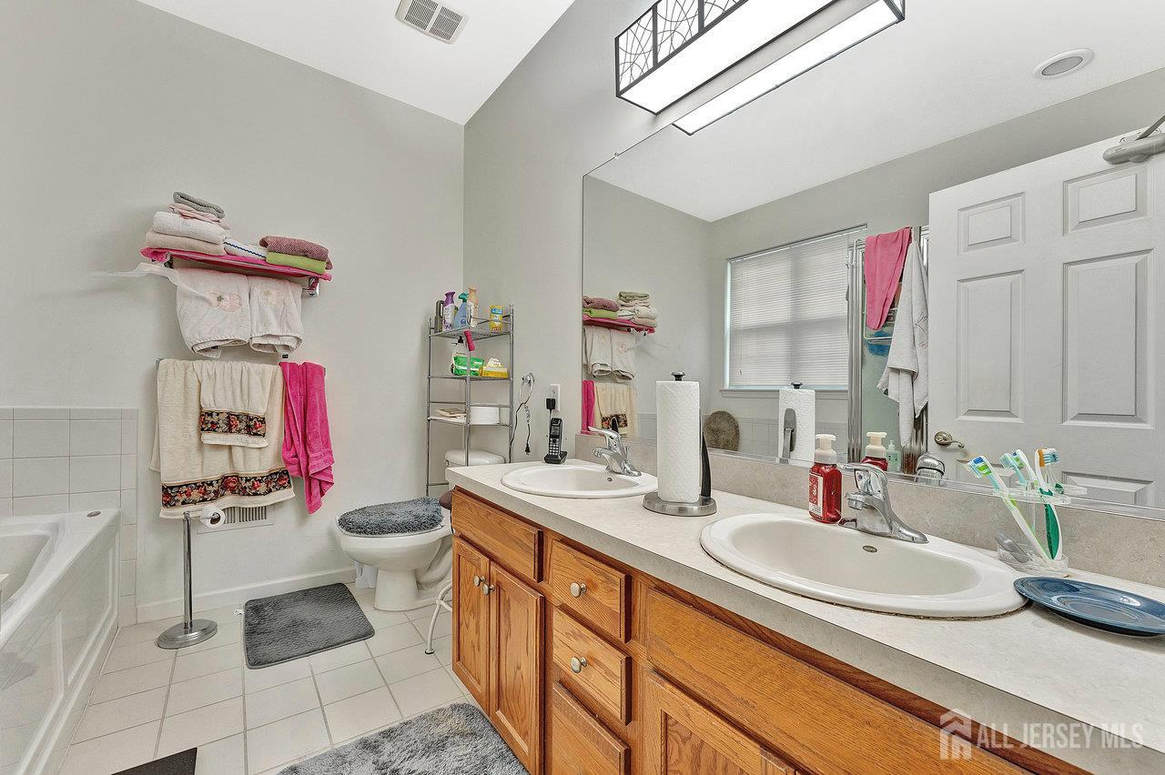 32 Prusakowski Boulevard