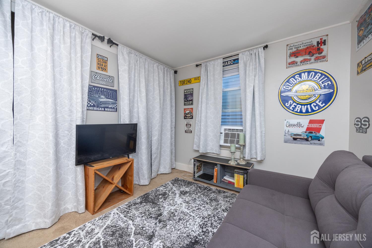 535 Lorillard Avenue