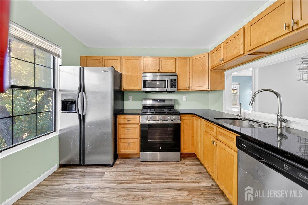 1002 Woodbridge Commons Way