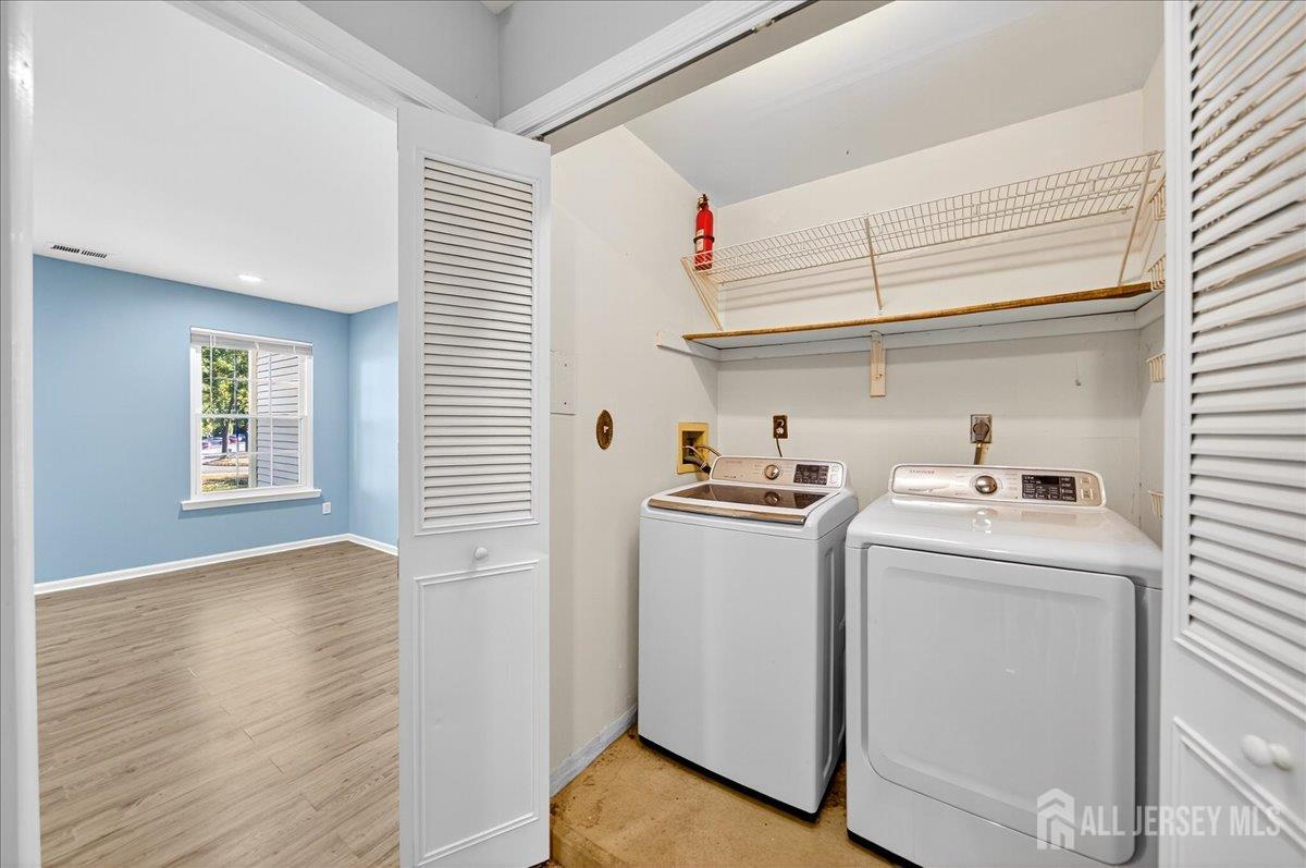 1002 Woodbridge Commons Way