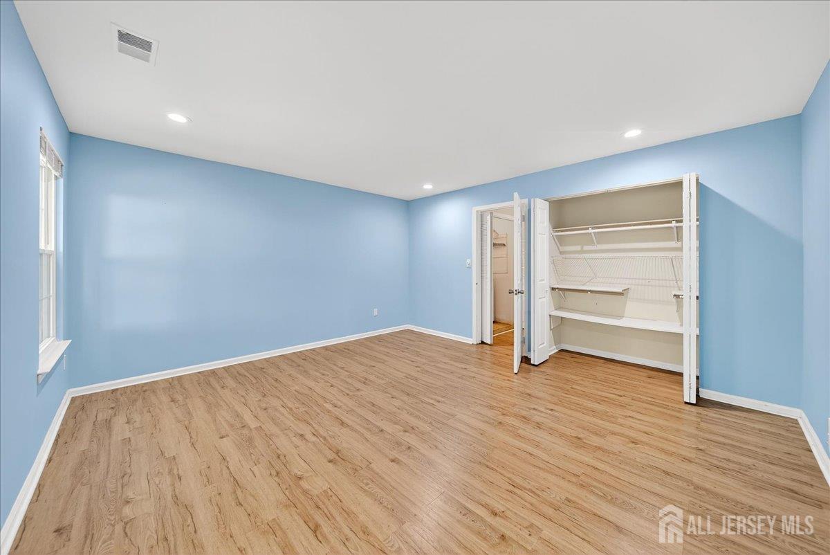 1002 Woodbridge Commons Way