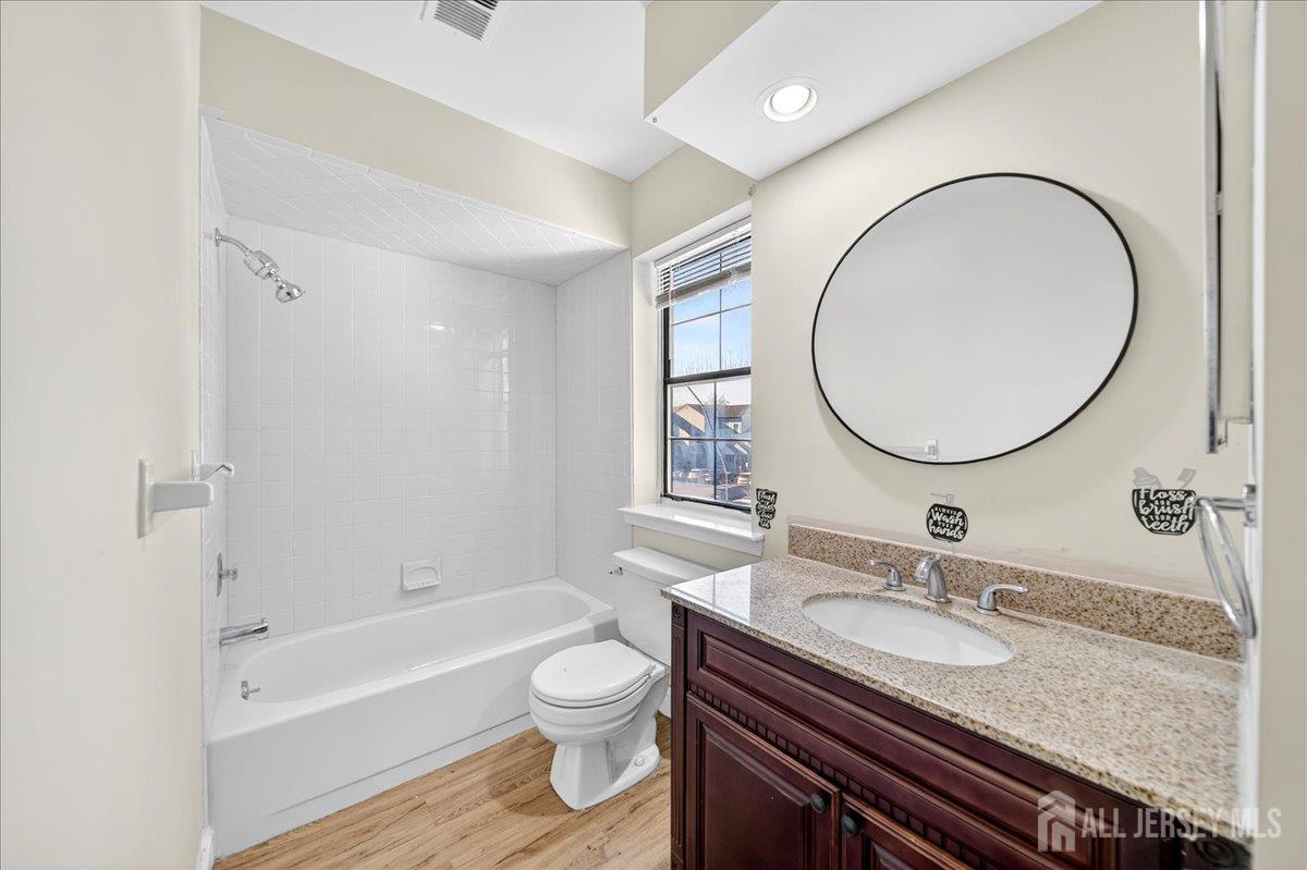 1002 Woodbridge Commons Way