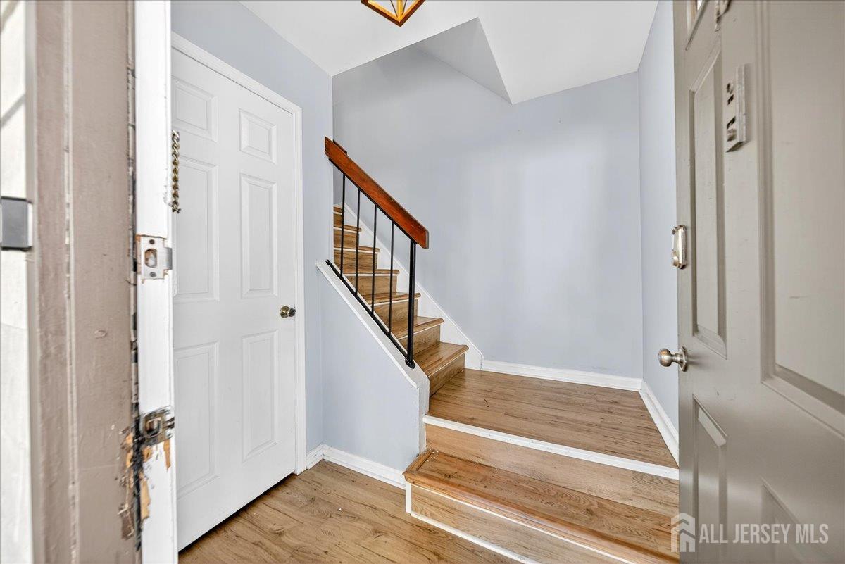 1002 Woodbridge Commons Way