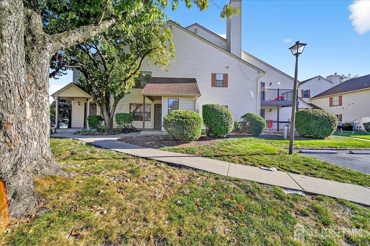 1002 Woodbridge Commons Way