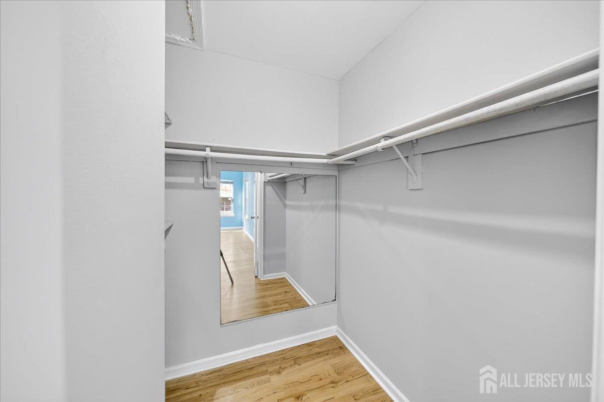 1002 Woodbridge Commons Way