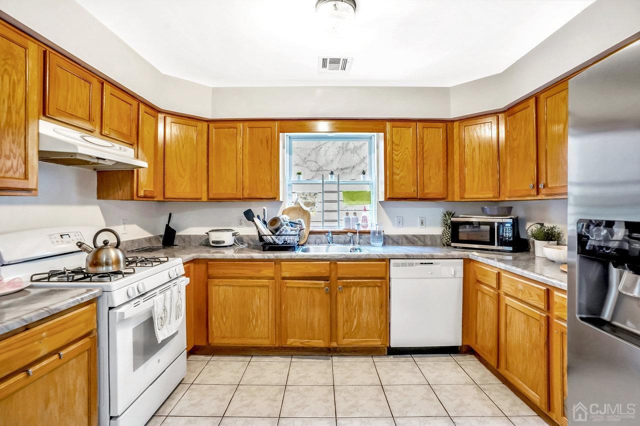 125 Elizabeth Avenue